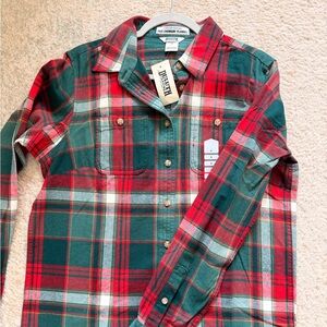 Duluth Trading Co Red and Green Plaid Flannel Shirt